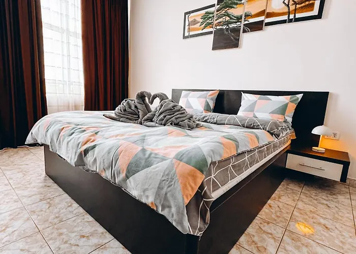Panoramic Center Flat