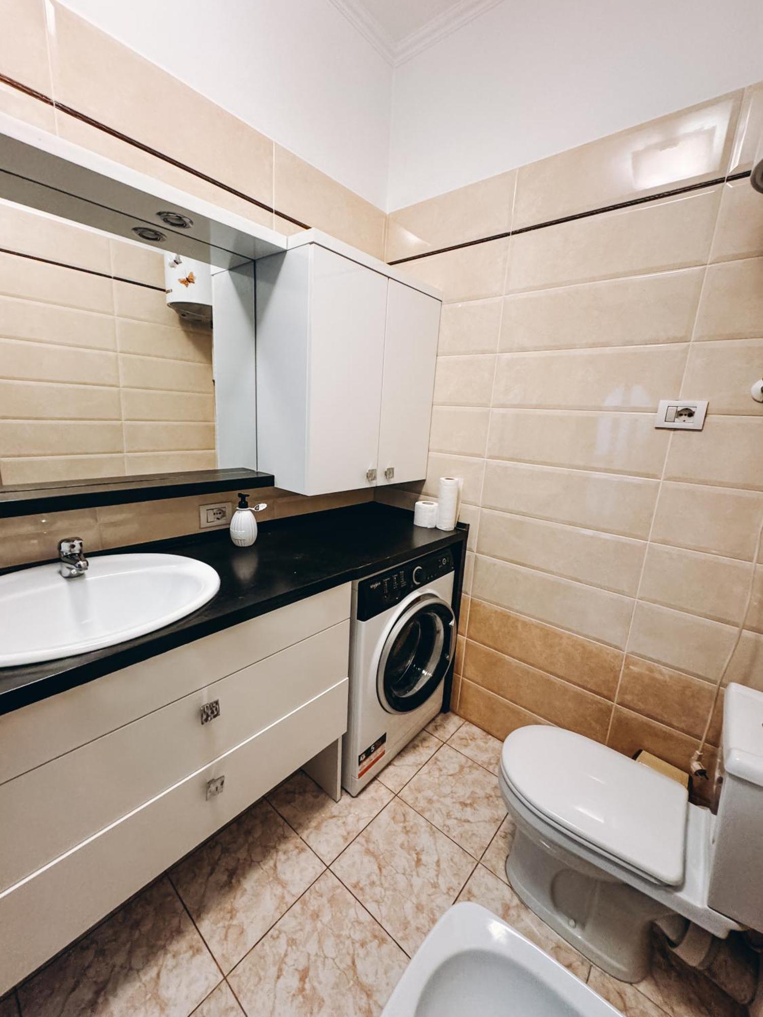 Panoramic Center Flat דירה צ'יסינאו