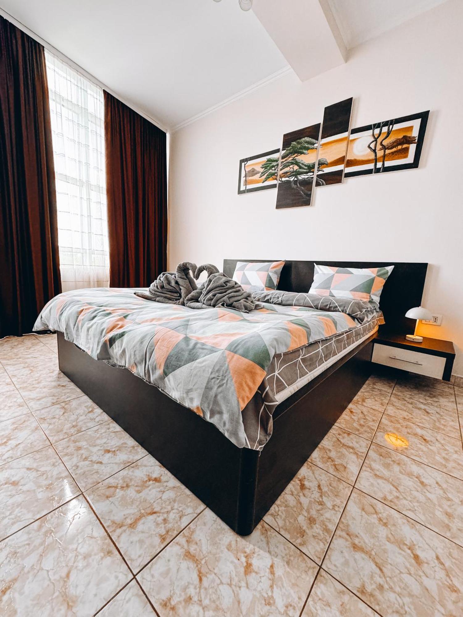 דירה Panoramic Center Flat צ'יסינאו
